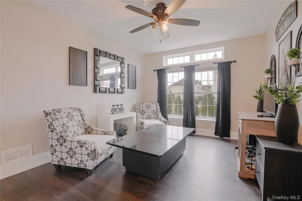 3002 Molly Pitcher Drive New Windsor NY 12553