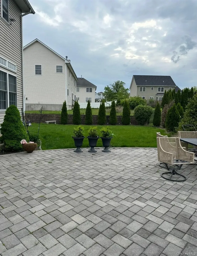 3002 Molly Pitcher Drive New Windsor NY 12553