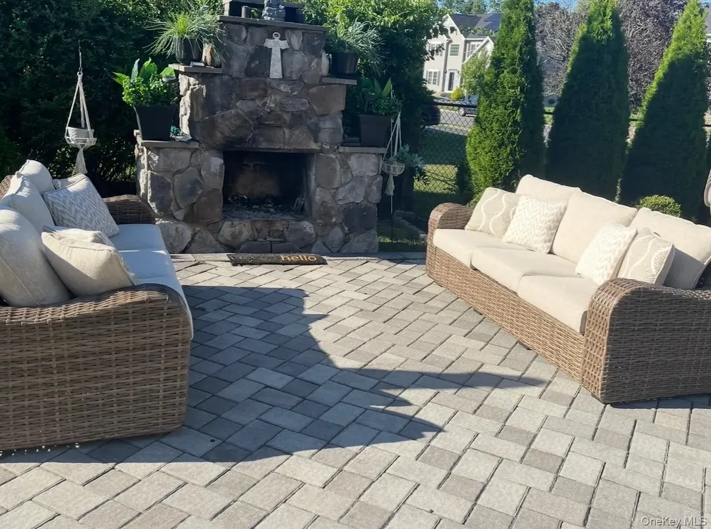 3002 Molly Pitcher Drive New Windsor NY 12553