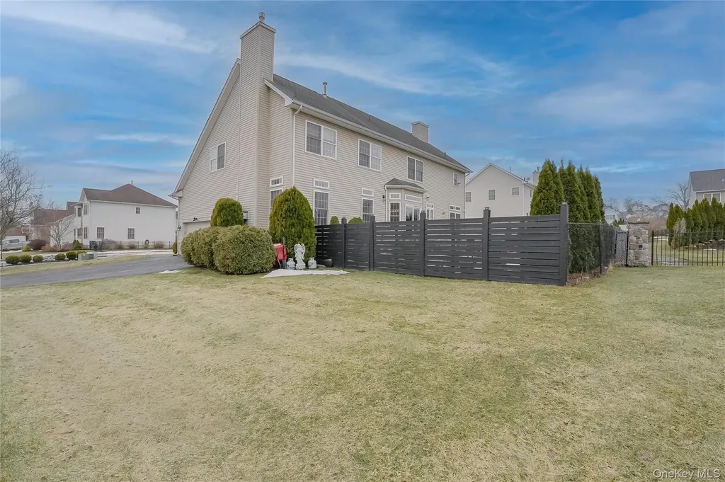 3002 Molly Pitcher Drive New Windsor NY 12553