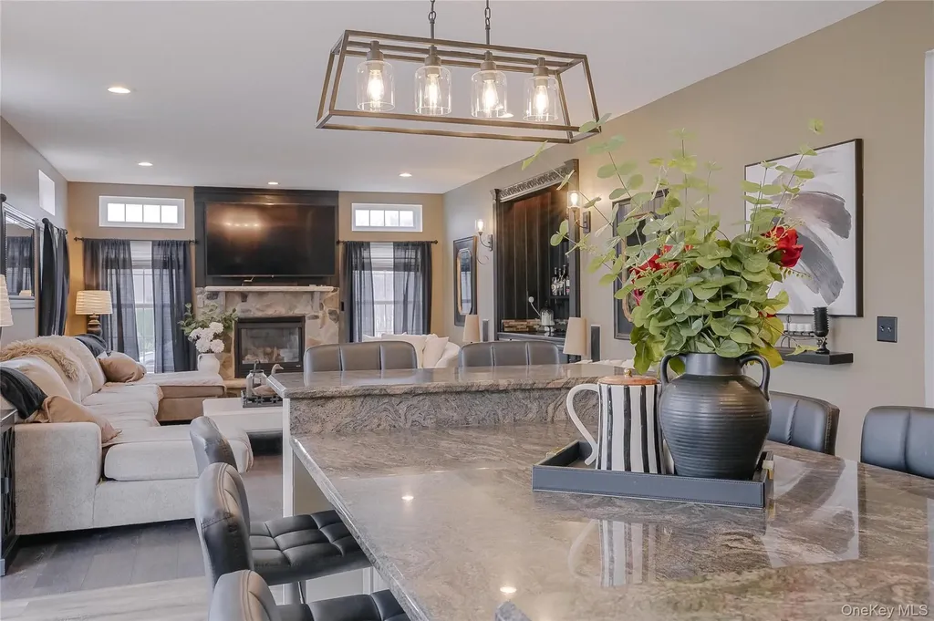 3002 Molly Pitcher Drive New Windsor NY 12553