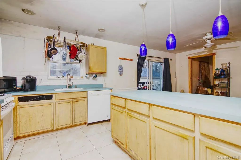77 Washington Avenue Mastic NY 11950