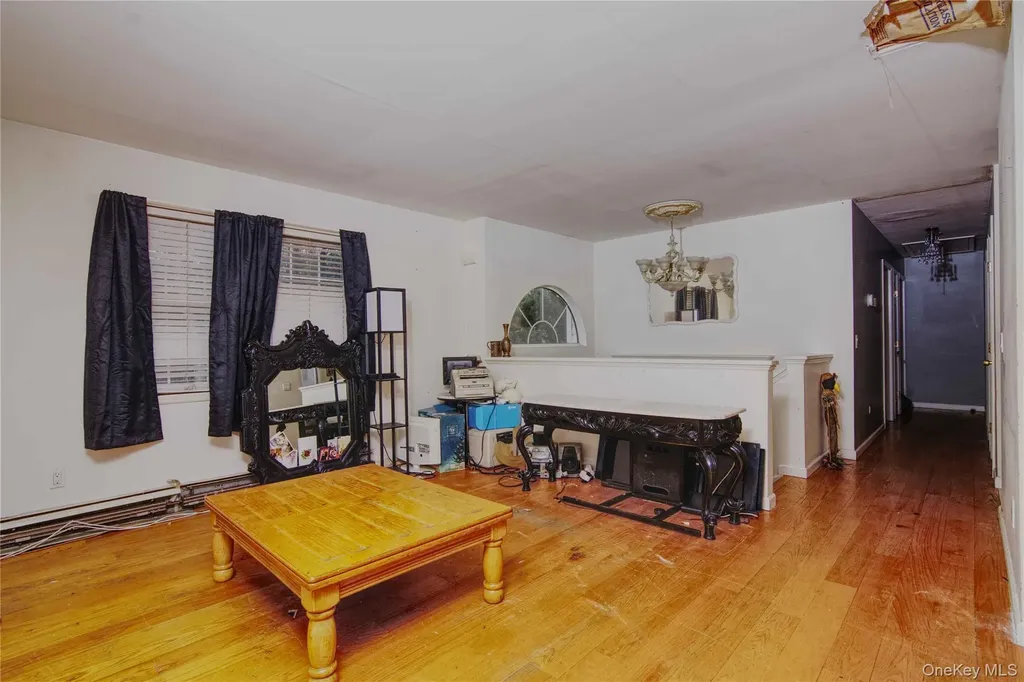 77 Washington Avenue Mastic NY 11950