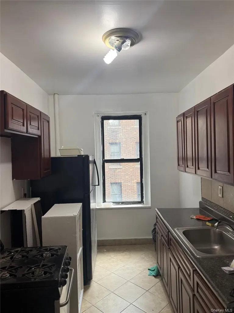 1177 Anderson Avenue Bronx NY 10452