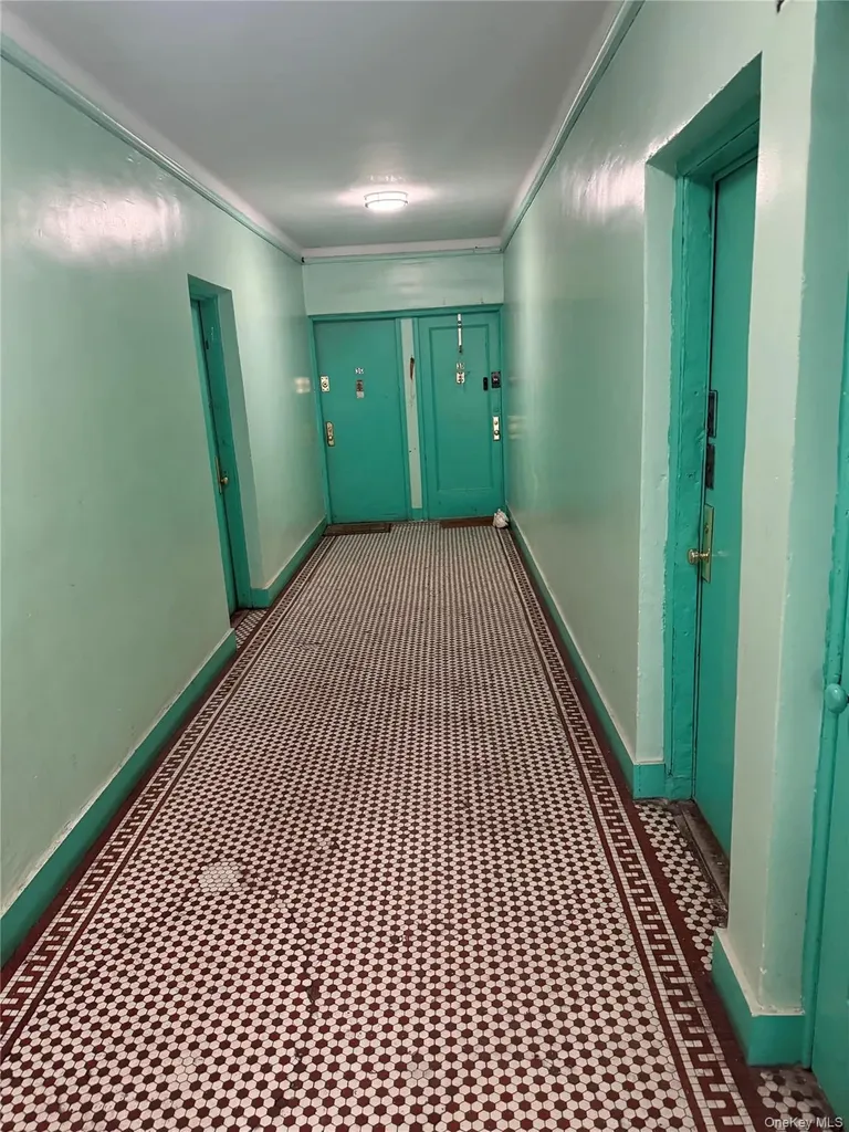 1177 Anderson Avenue Bronx NY 10452