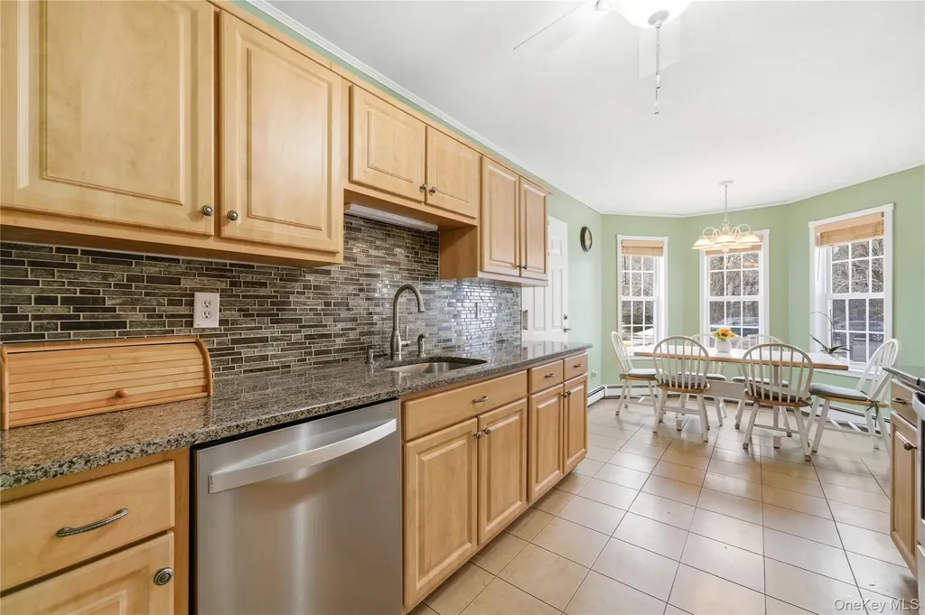 8 Lucy Court Patchogue NY 11772