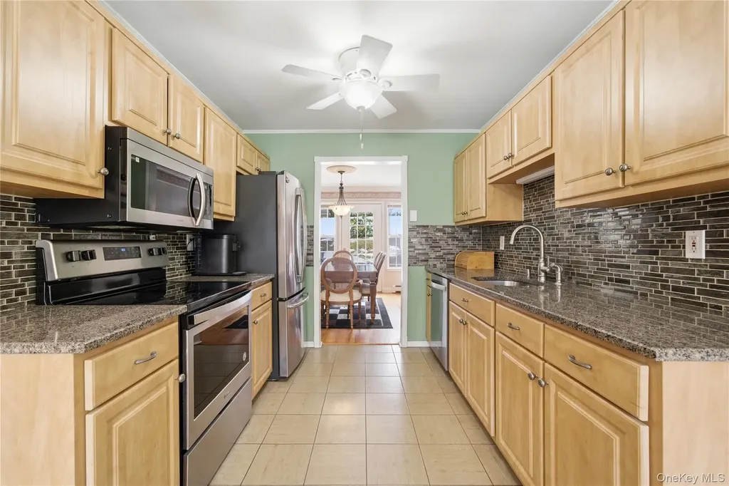 8 Lucy Court Patchogue NY 11772