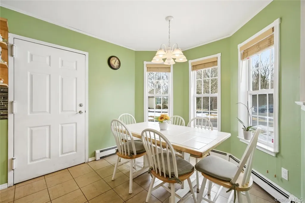8 Lucy Court Patchogue NY 11772