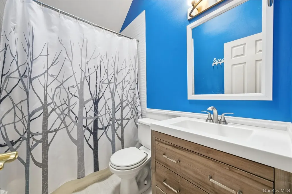 8 Lucy Court Patchogue NY 11772
