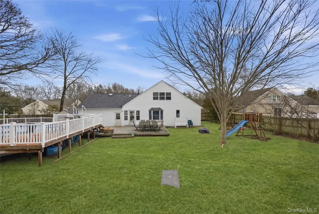8 Lucy Court Patchogue NY 11772