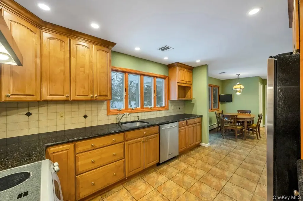 105 Browns Road Nesconset NY 11767