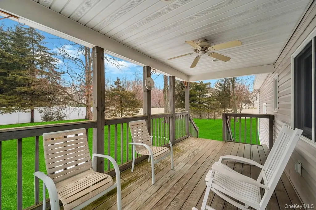 105 Browns Road Nesconset NY 11767