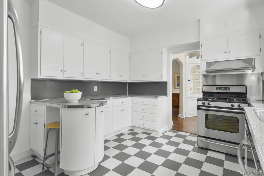 79 Mountain Avenue Larchmont NY 10538