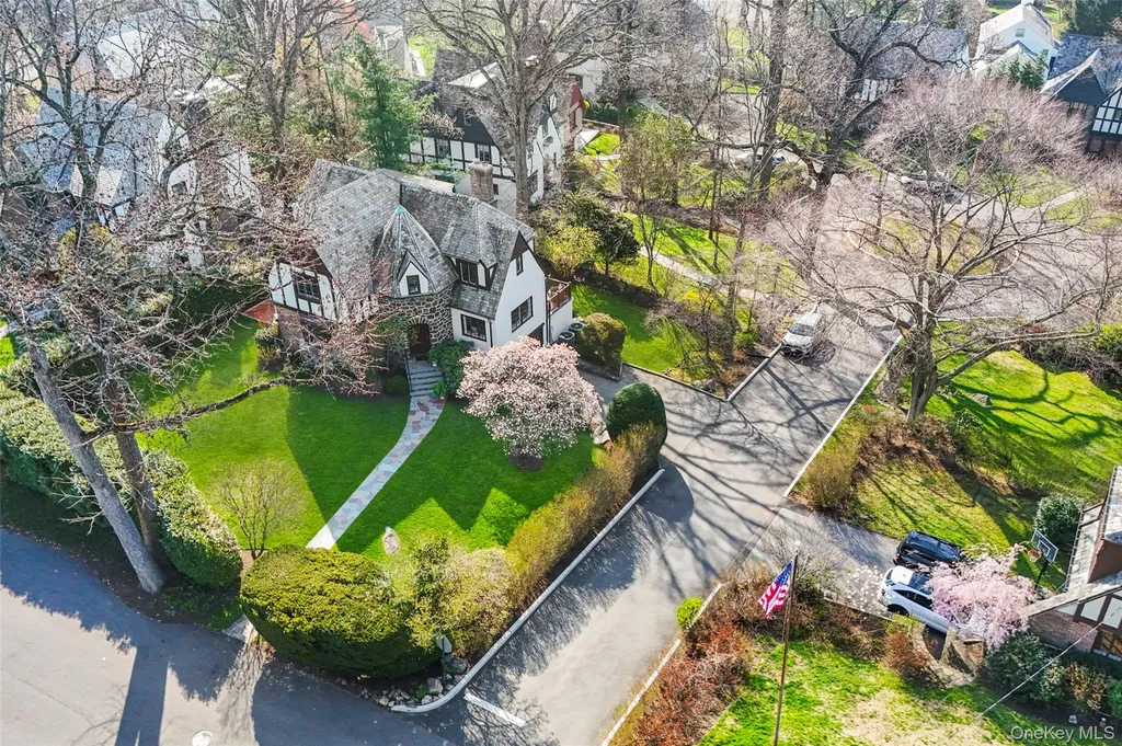 79 Mountain Avenue Larchmont NY 10538