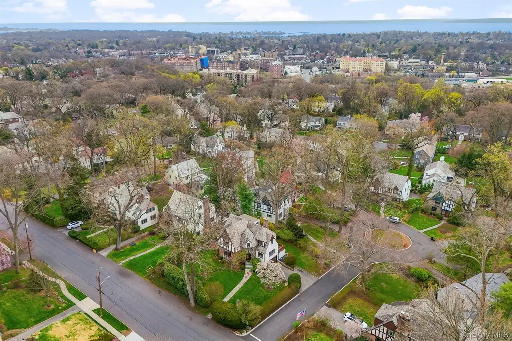 79 Mountain Avenue Larchmont NY 10538