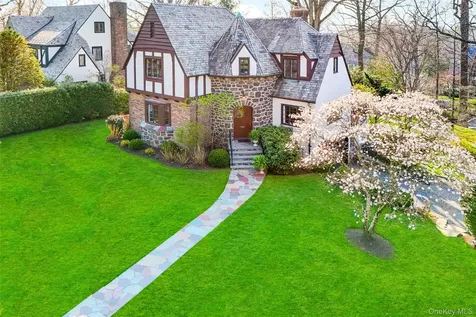 79 Mountain Avenue Larchmont NY 10538