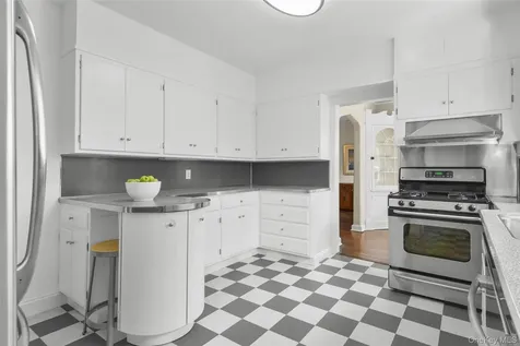 79 Mountain Avenue Larchmont NY 10538