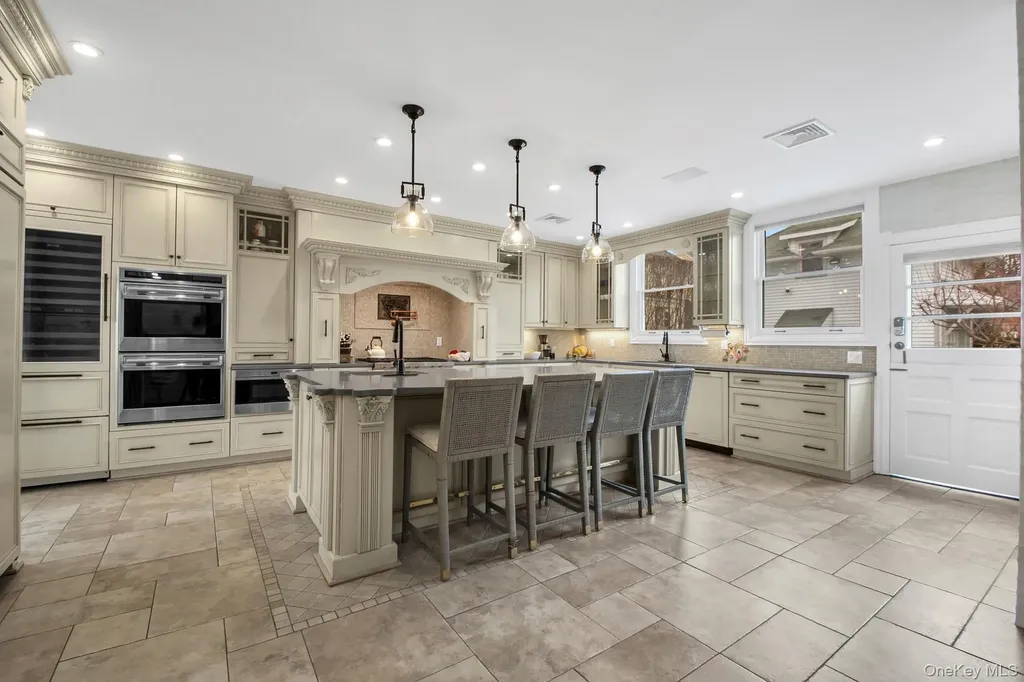 102 Shore Road Douglaston NY 11363
