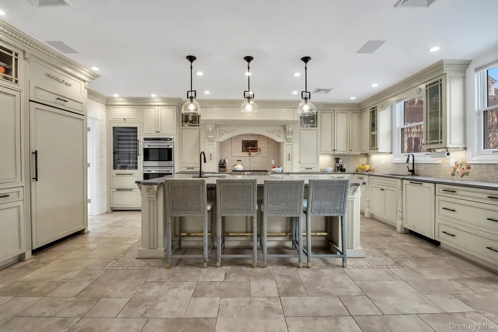 102 Shore Road Douglaston NY 11363