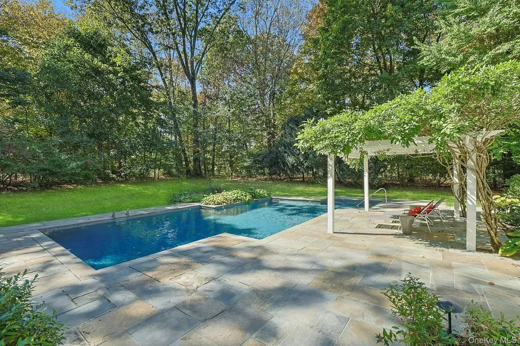 24 North Way Chappaqua NY 10514
