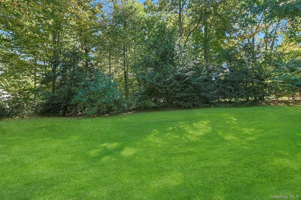 24 North Way Chappaqua NY 10514