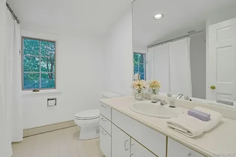 24 North Way Chappaqua NY 10514