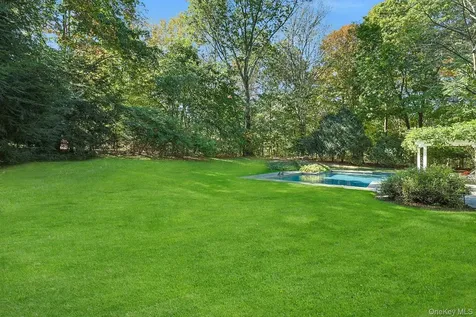 24 North Way Chappaqua NY 10514