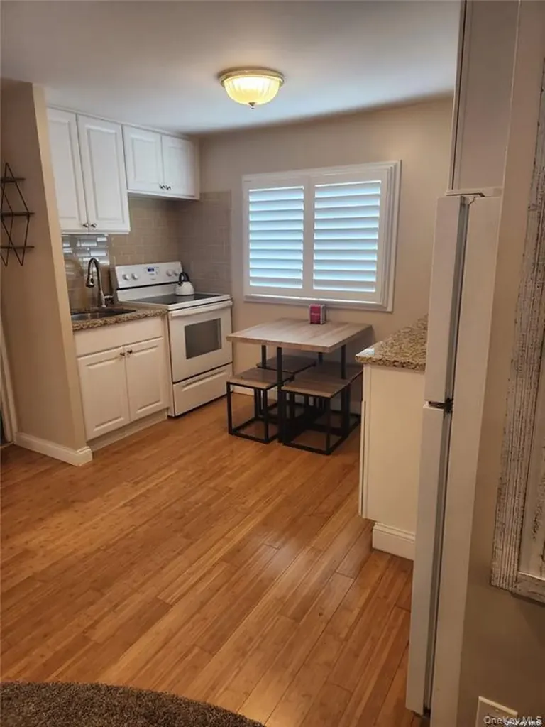12 Bunnell Place West Babylon NY 11704
