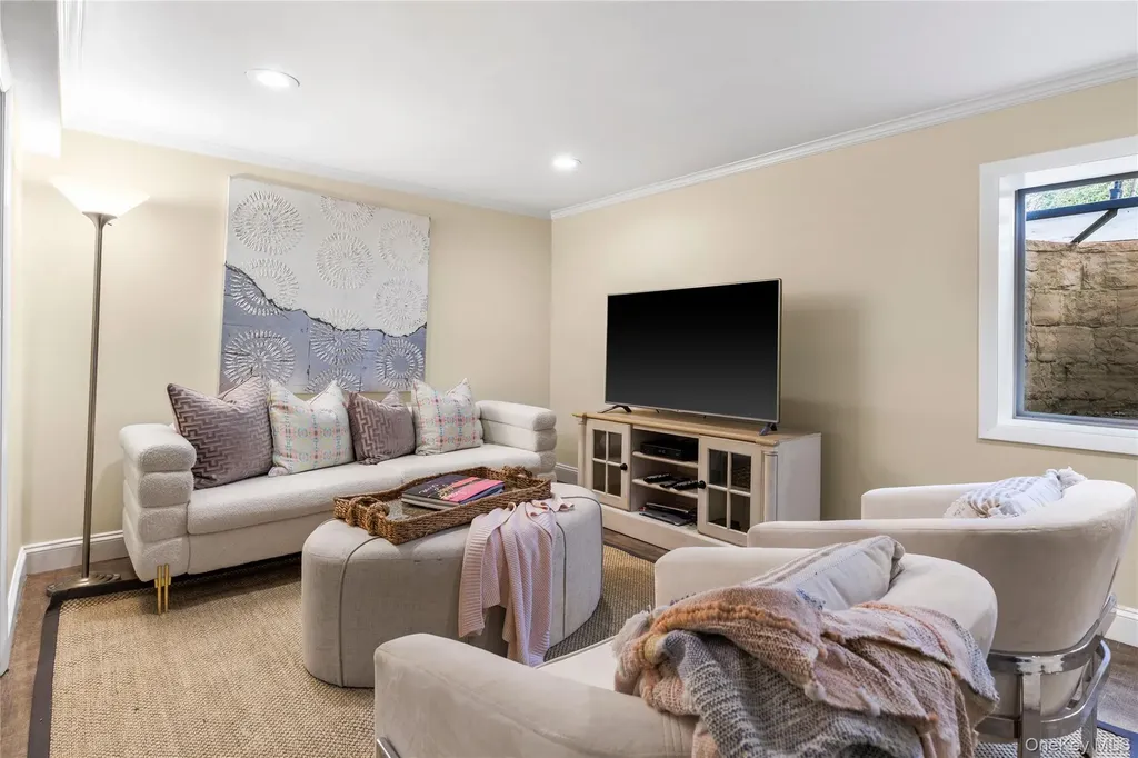 64 Bradford Avenue Rye NY 10580