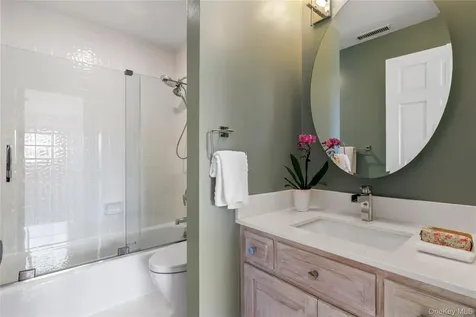 64 Bradford Avenue Rye NY 10580