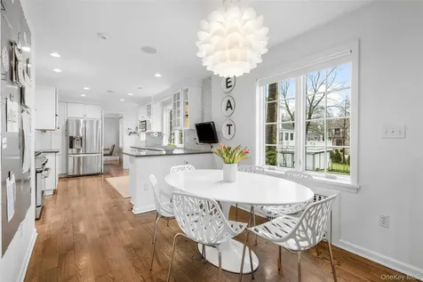 584 Forest Avenue New Rochelle NY 10804