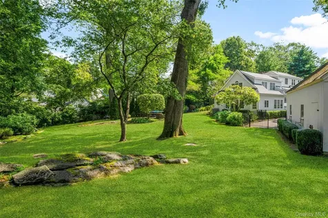 584 Forest Avenue New Rochelle NY 10804