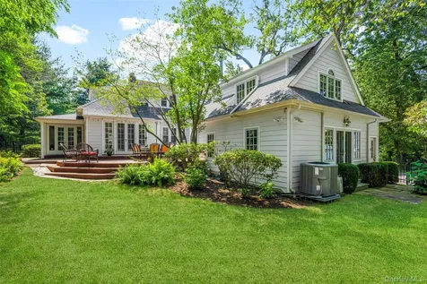 584 Forest Avenue New Rochelle NY 10804