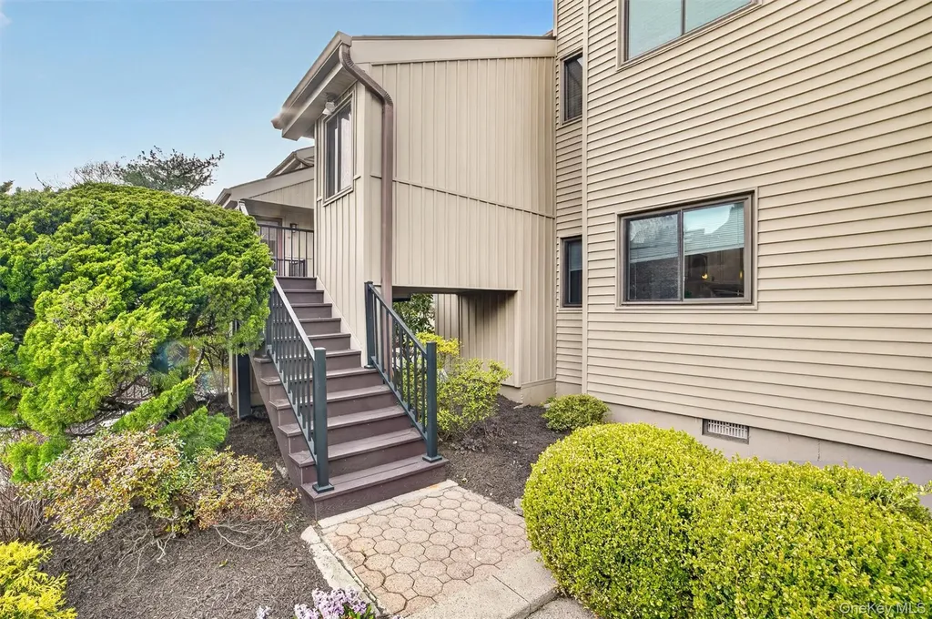 9 Nicole Circle Ossining NY 10562