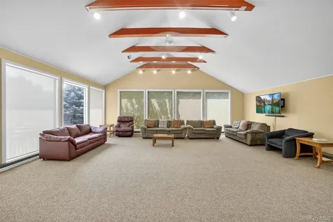 9 Nicole Circle Ossining NY 10562
