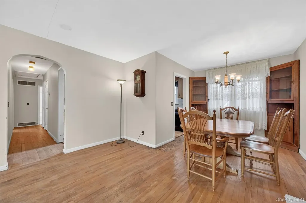46 Stephanie Lane Poughkeepsie NY 12603