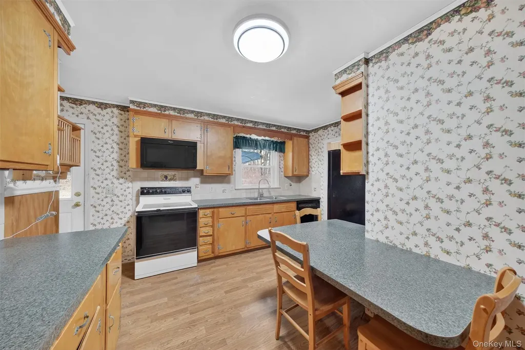 46 Stephanie Lane Poughkeepsie NY 12603