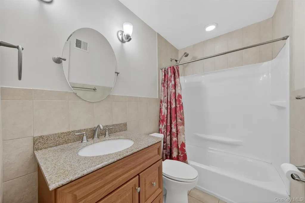 46 Stephanie Lane Poughkeepsie NY 12603