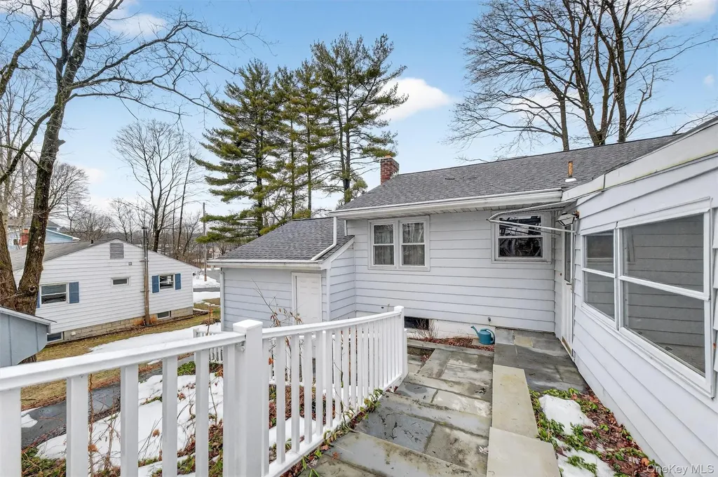 46 Stephanie Lane Poughkeepsie NY 12603