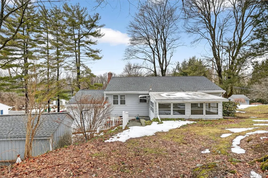 46 Stephanie Lane Poughkeepsie NY 12603