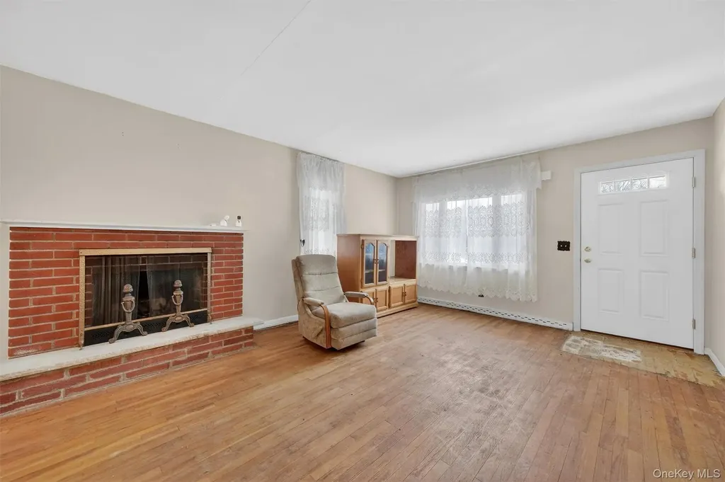 46 Stephanie Lane Poughkeepsie NY 12603