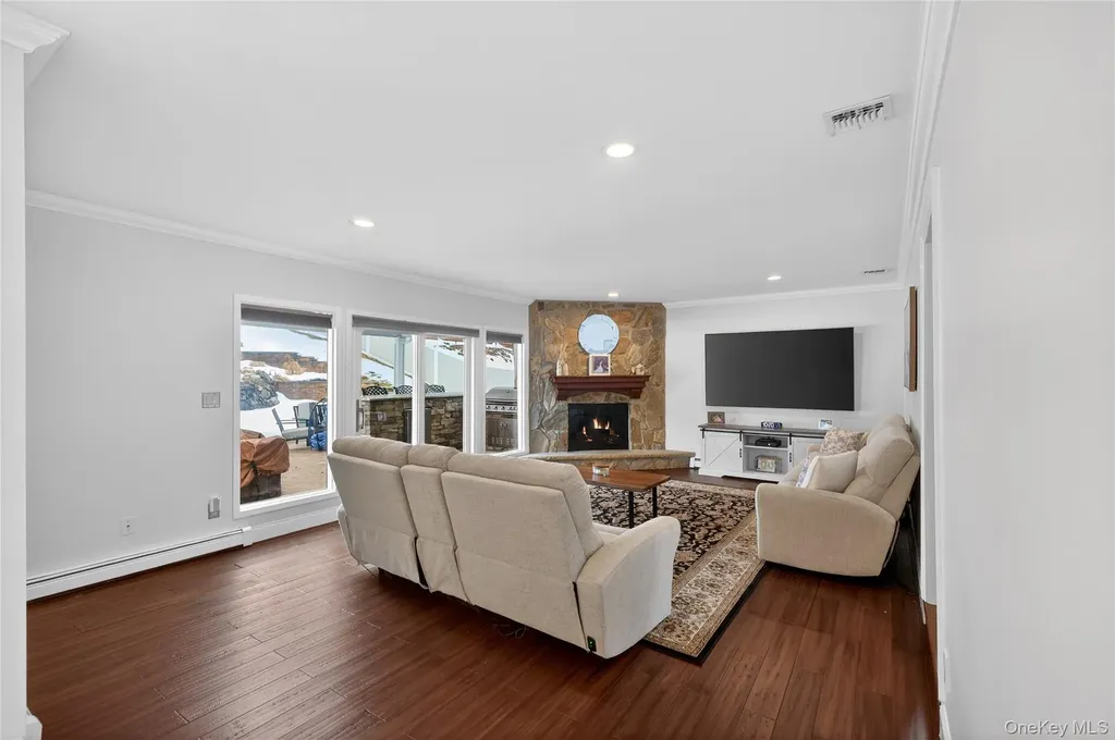 53 Timber Ridge Drive Commack NY 11725