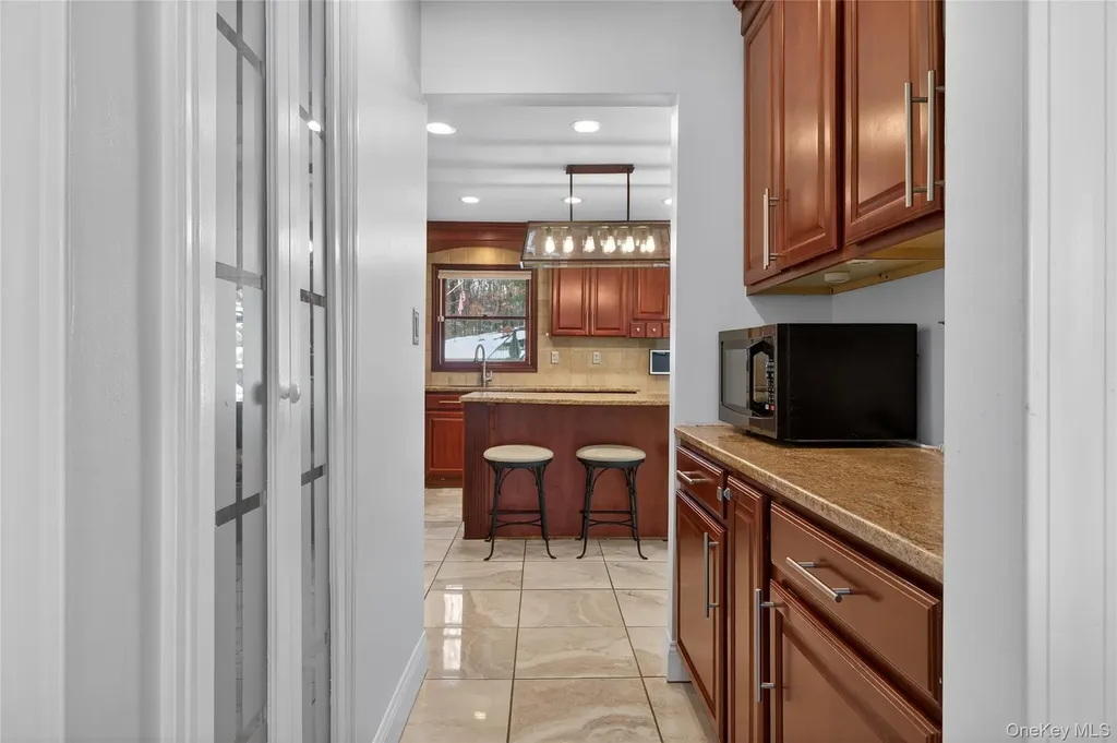 53 Timber Ridge Drive Commack NY 11725