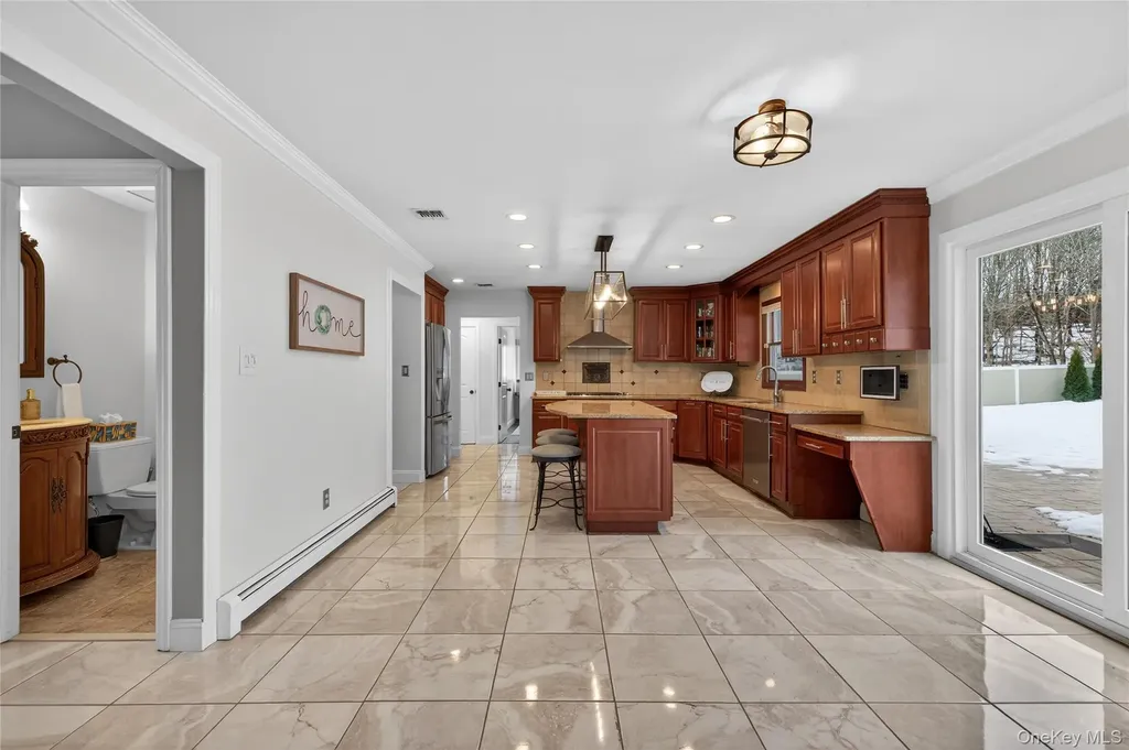 53 Timber Ridge Drive Commack NY 11725