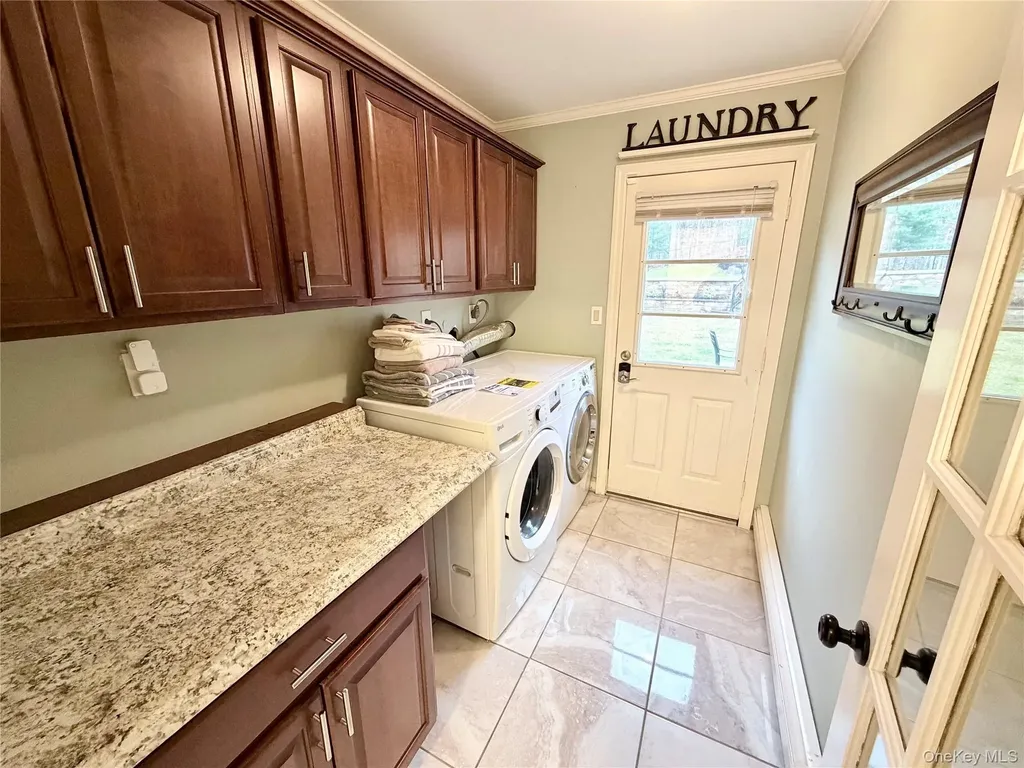 53 Timber Ridge Drive Commack NY 11725