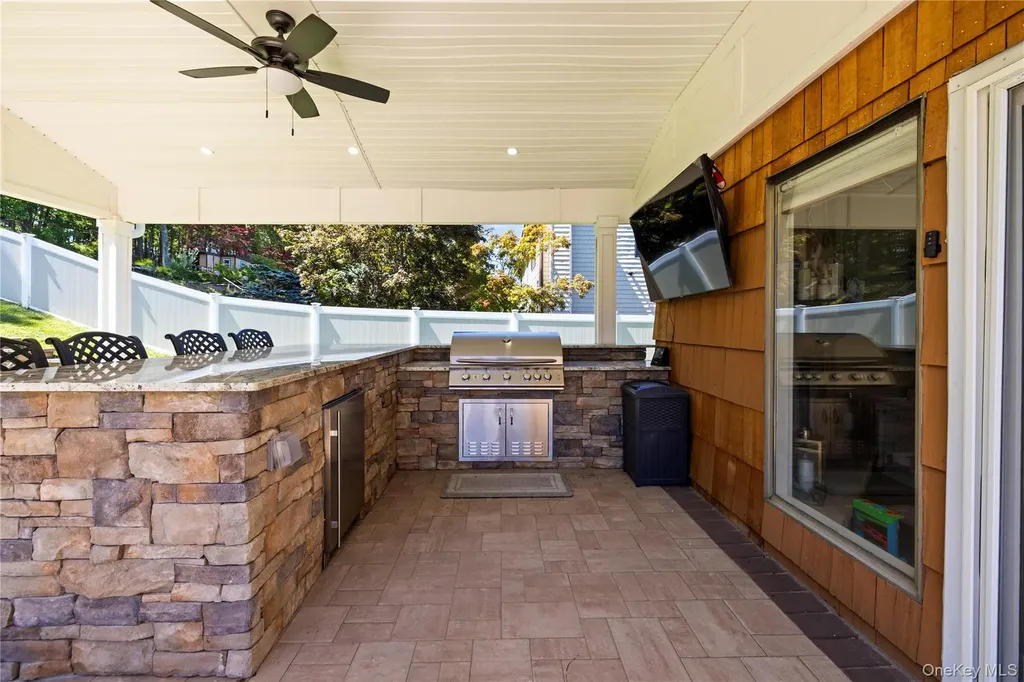 53 Timber Ridge Drive Commack NY 11725