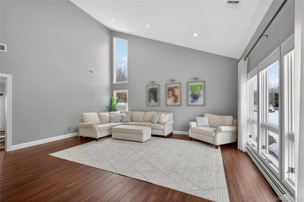 53 Timber Ridge Drive Commack NY 11725