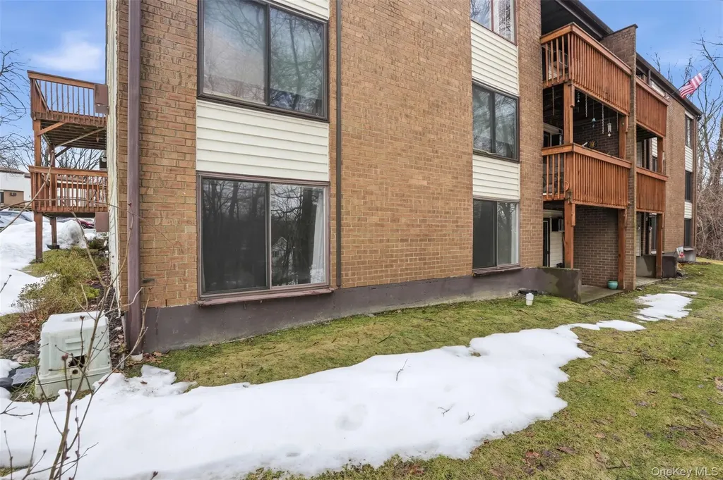 3 Hook Road Poughkeepsie NY 12601