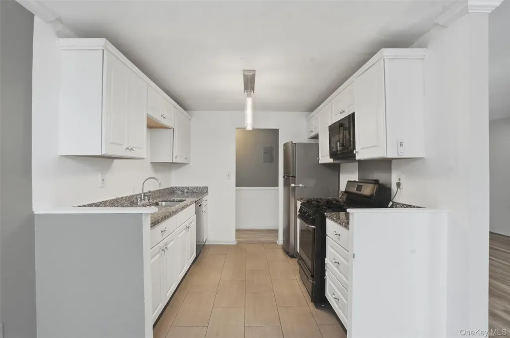 3 Hook Road Poughkeepsie NY 12601