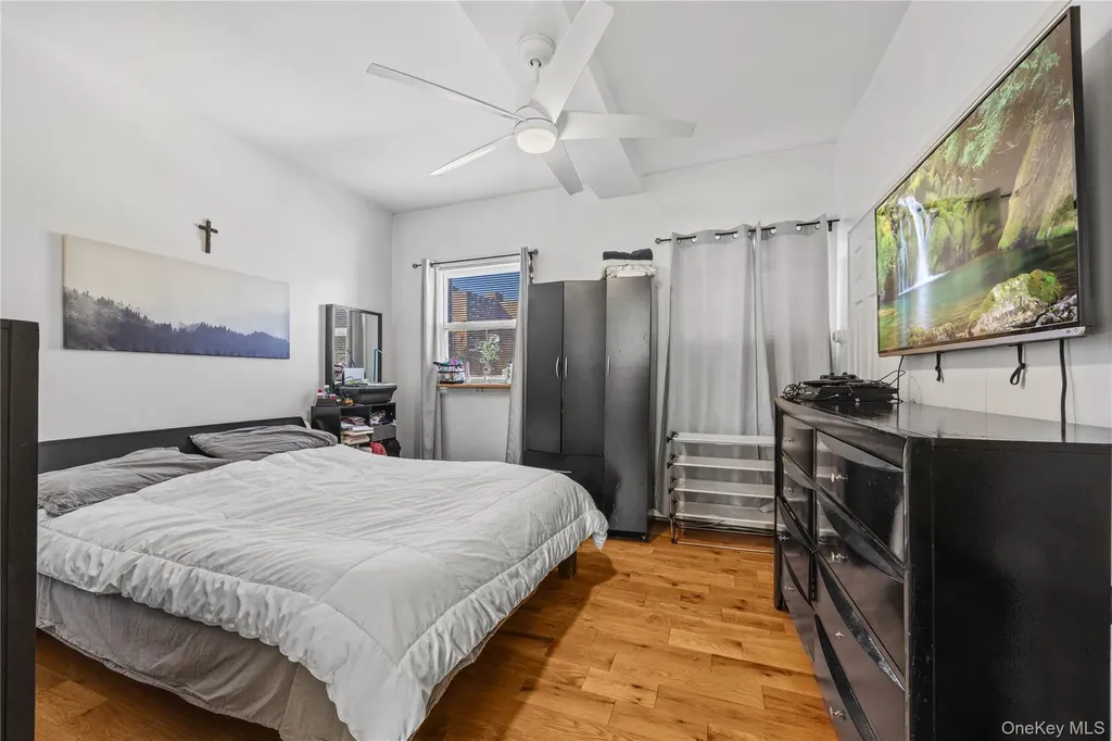 37 Moquette Row S Yonkers NY 10703